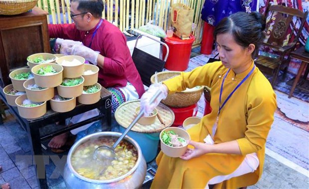 Tôn vinh nghề bún tại Festival Nghề truyền thống Huế 2023