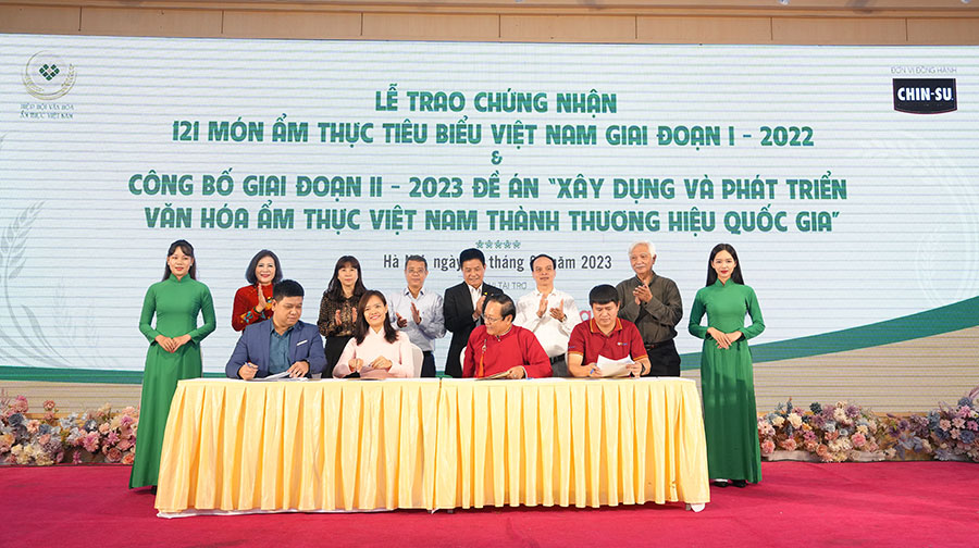 VCCA TIẾP TỤC TRIỂN KHAI GIAI ĐOẠN II - 2023 ĐỀ ÁN “XÂY DỰNG VÀ PHÁT TRIỂN VĂN HOÁ ẨM THỰC VIỆT NAM THÀNH THƯƠNG HIỆU QUỐC GIA”