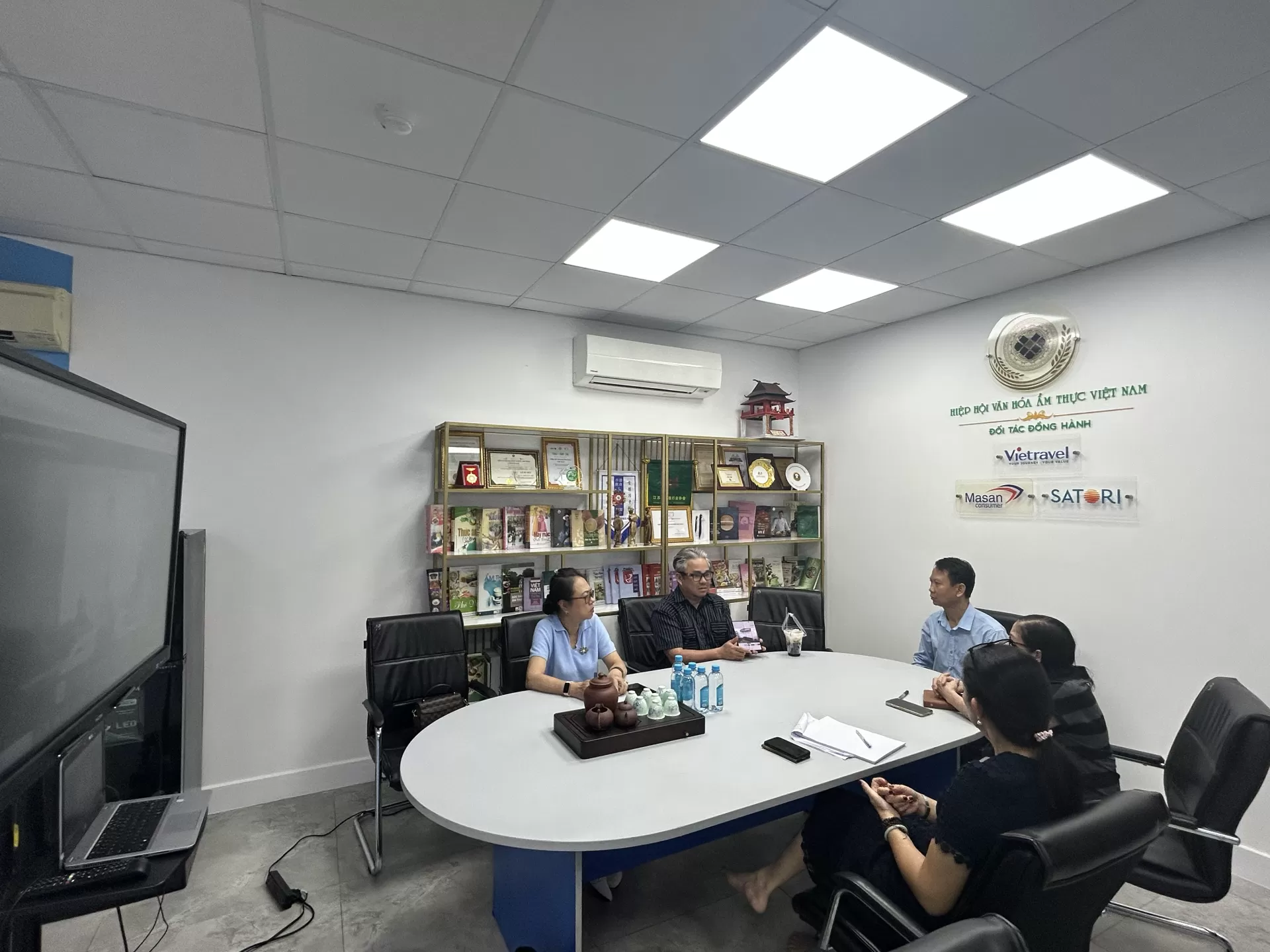 VCCA VÀ CHI HỘI PHỞ SÀI GÒN HỌP TRIỂN KHAI CÔNG TÁC CHUẨN BỊ ĐỒNG HÀNH CÙNG CHƯƠNG TRÌNH “VÌ HOÀNG SA - TRƯỜNG SA THÂN YÊU”