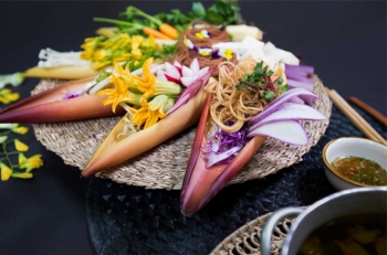 Quán ăn chay phong cách Tây mới lạ ở Hà Nội