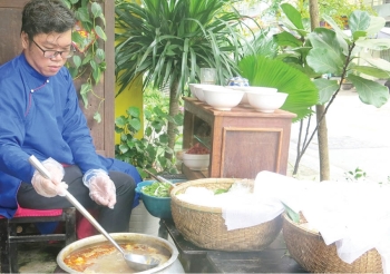 Tôn vinh nghề bún tại Festival Nghề truyền thống Huế 2023