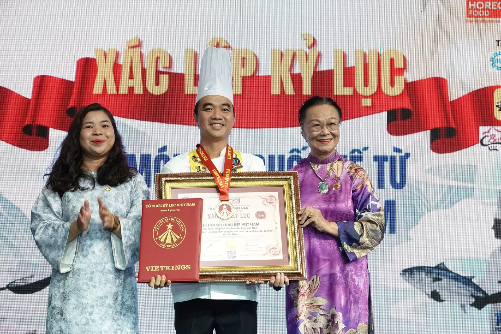 CHI HỘI SIÊU ĐẦU BẾP VIỆT NAM XÁC LẬP KỶ LỤC VIỆT NAM CÁC MÓN ĂN QUỐC TẾ TỪ 100 LOẠI CÁ VIỆT NAM