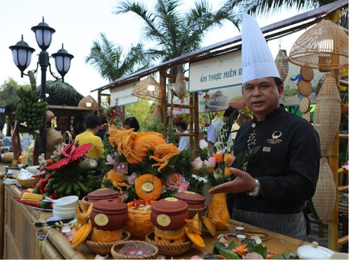 <strong>ĐỘC ĐÁO CÁ LĂNG KHO TRÀ CỔ THỤ AN KHÁNH</strong>