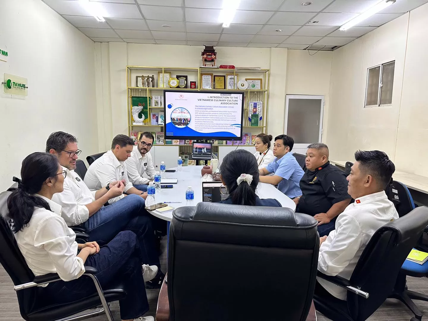 Chi hội Siêu đầu bếp Việt Nam gặp mặt và trao đổi cùng đối tác Friboi