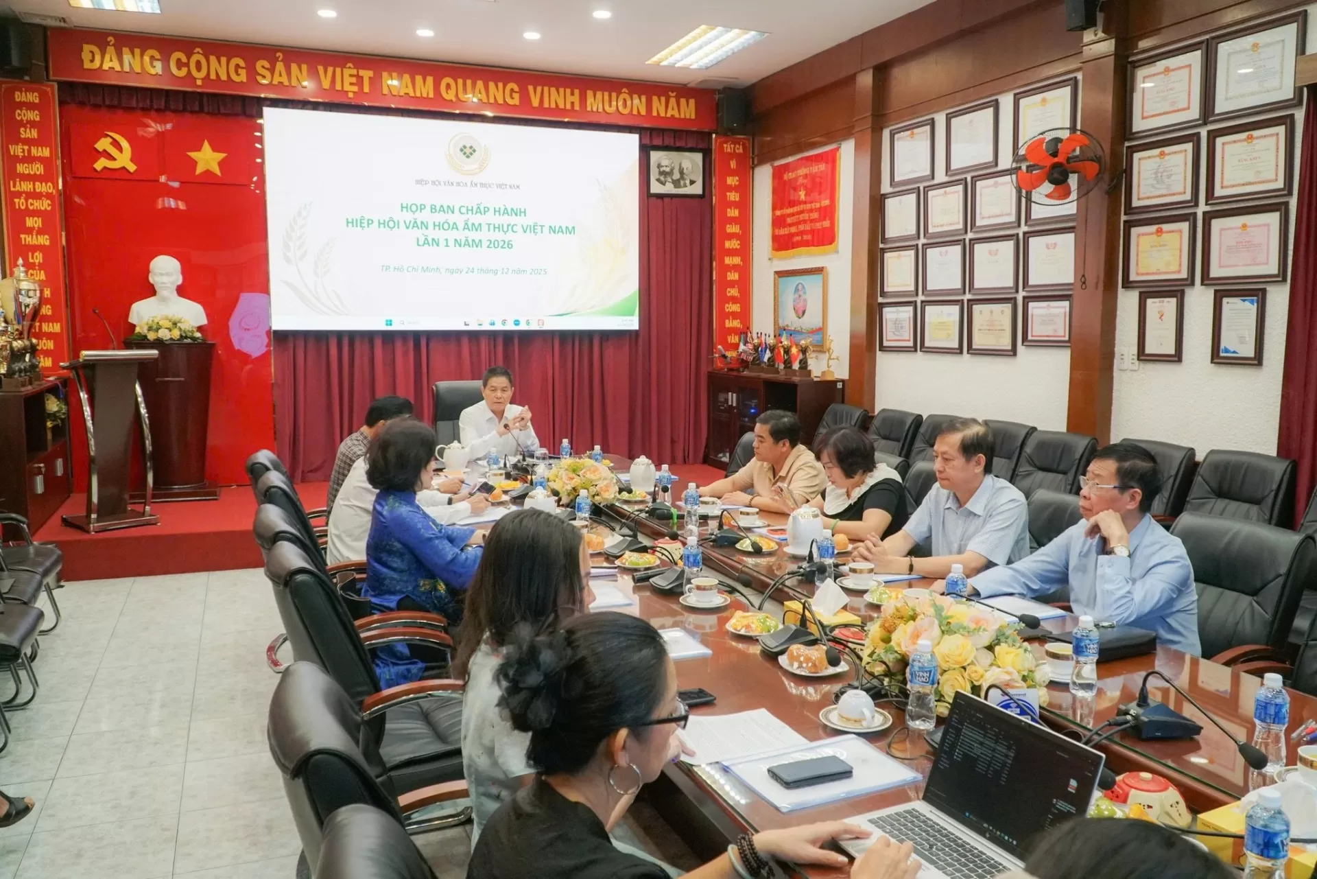 HỘI NGHỊ BAN CHẤP HÀNH VCCA – TỔNG KẾT KẾT QUẢ HOẠT ĐỘNG NĂM 2025 VÀ DỰ THẢO KẾ HOẠCH HÀNH ĐỘNG NĂM 2026