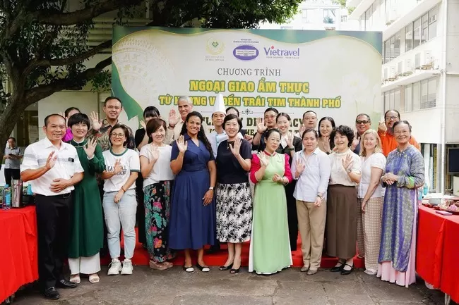 (THÔNG CÁO BÁO CHÍ) “Ngoại giao ẩm thực – Từ hương vị đến trái tim Thành phố”: Kết nối văn hóa và tình hữu nghị qua những trải nghiệm ẩm thực Việt Nam